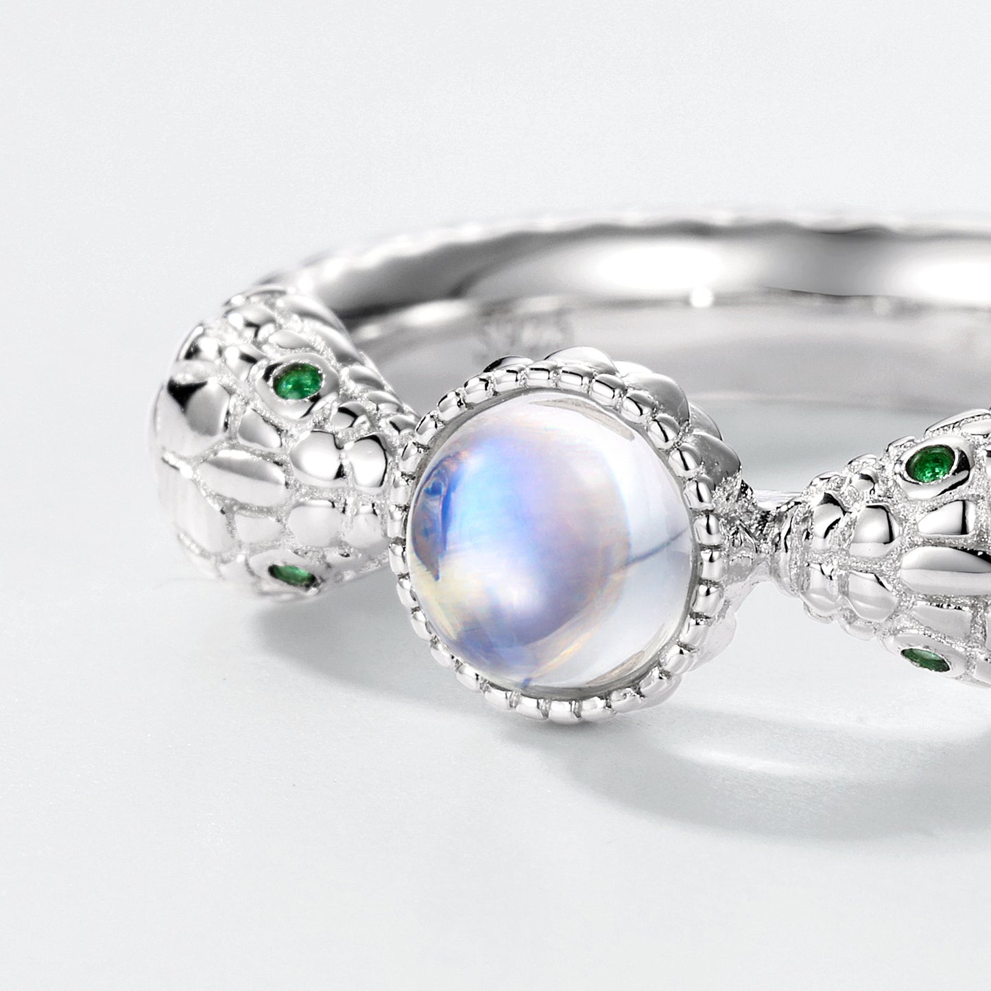 Planderful Everyday Genie Spirit Snake Ring – Versatile Niche Design for Women