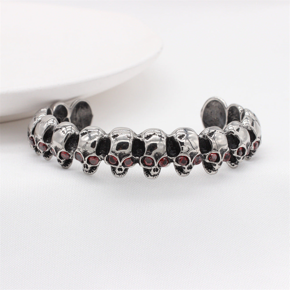 Planderful Everyday Genie – European and American Retro Skull Men's Titanium Steel Bracelet