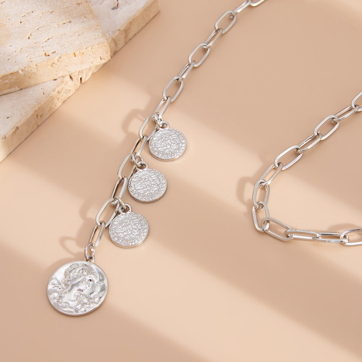 Planderful Vienna Verve Necklace – Elegant Y-Shaped Pearl Design