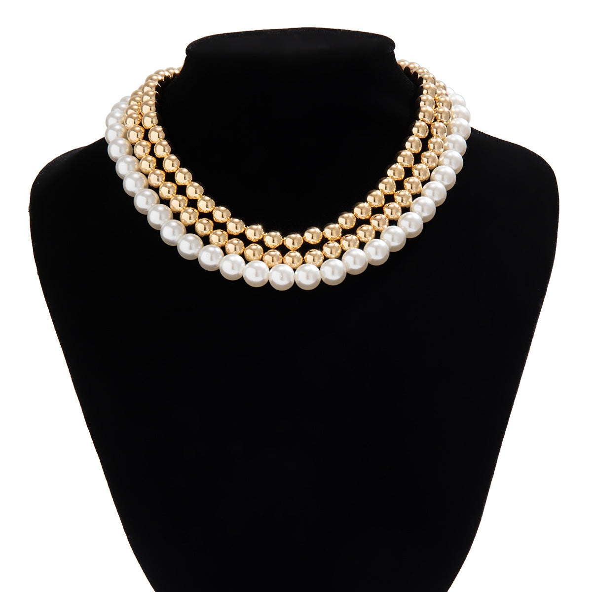Contrasting Beaded Choker Necklace with European and American Influence