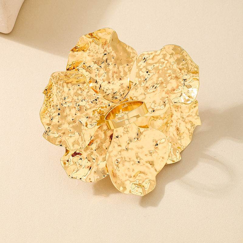 Fashionable Retro Metal Flower Ring by Planderful for Women