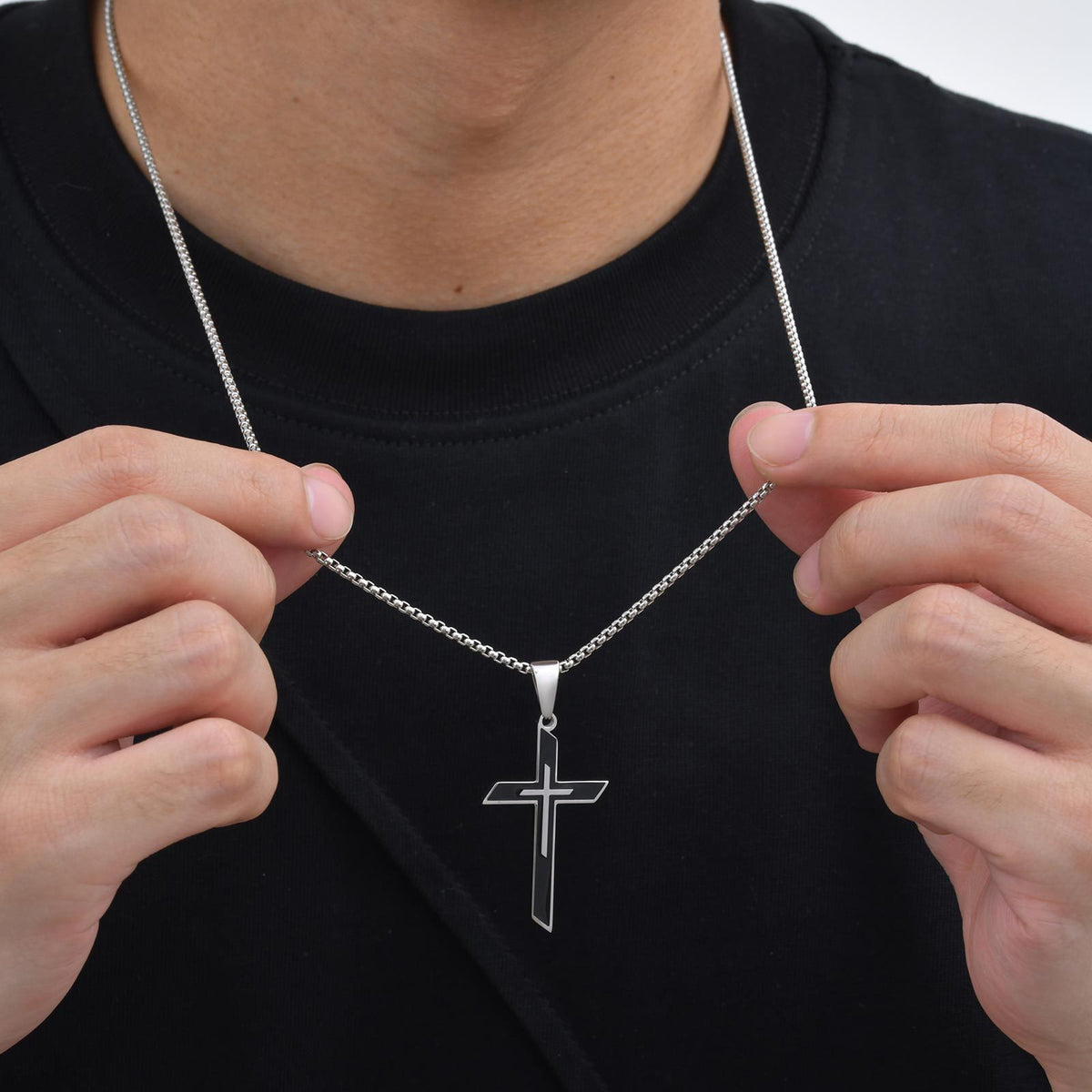 Cross Pendant — With or Without 60 cm Chain