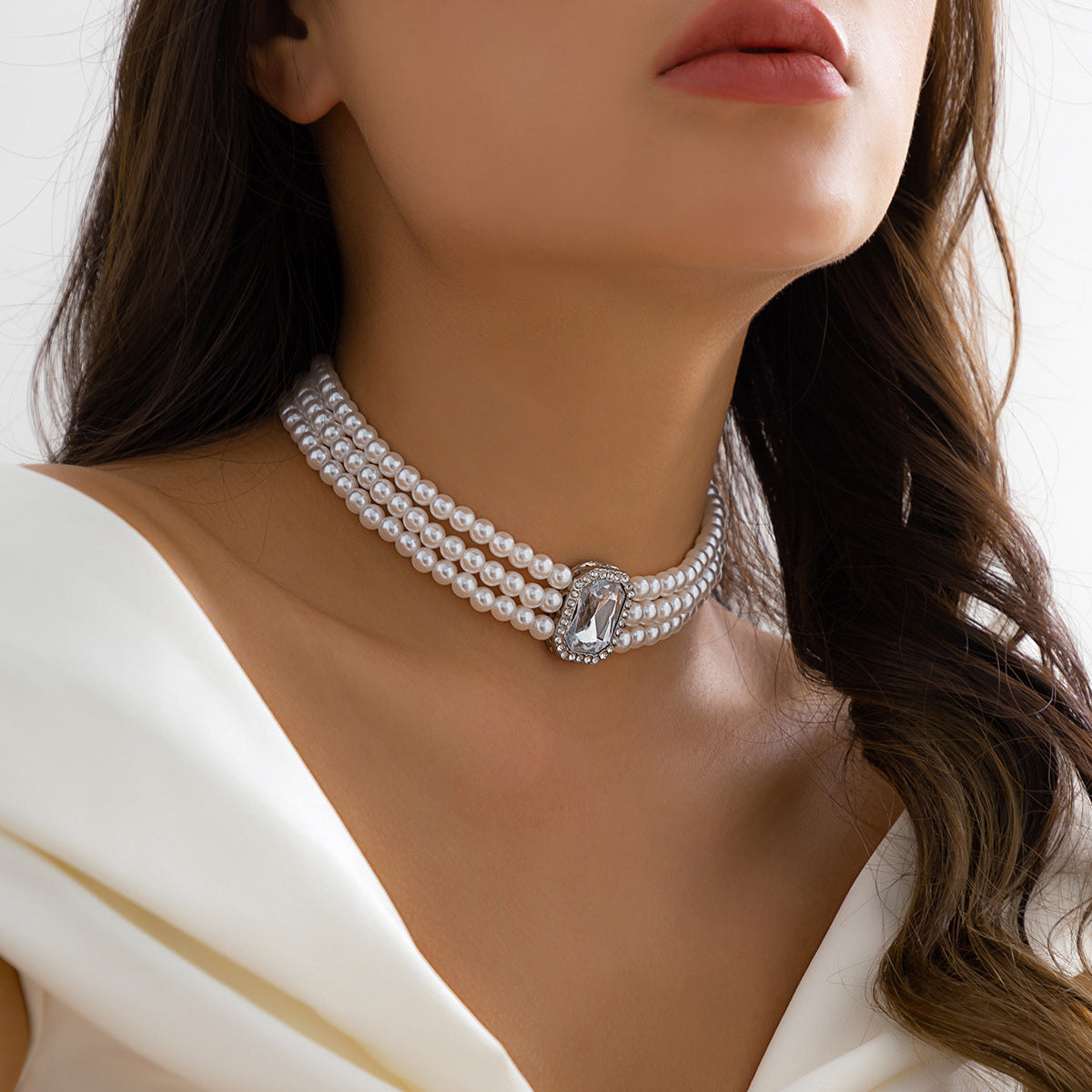 Multi-Layer Pearl and Diamond Heart Necklace with European Flair