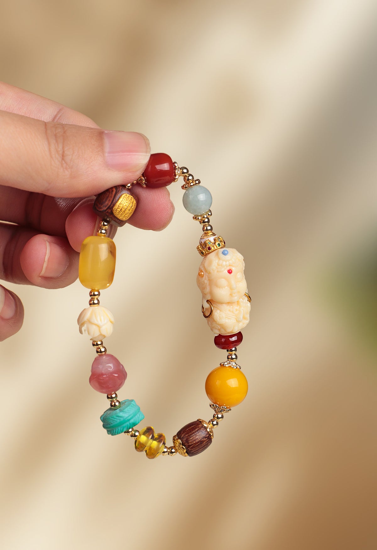 Agate Sandalwood Bracelet