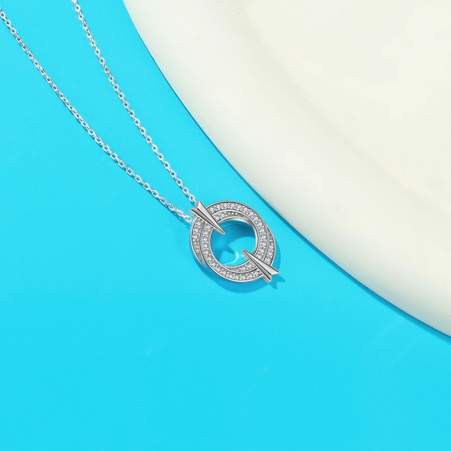 New European And American S925 Sterling Silver Necklace Women's Versatile High-End Double-Ring Round Silver Pendant Design Sense