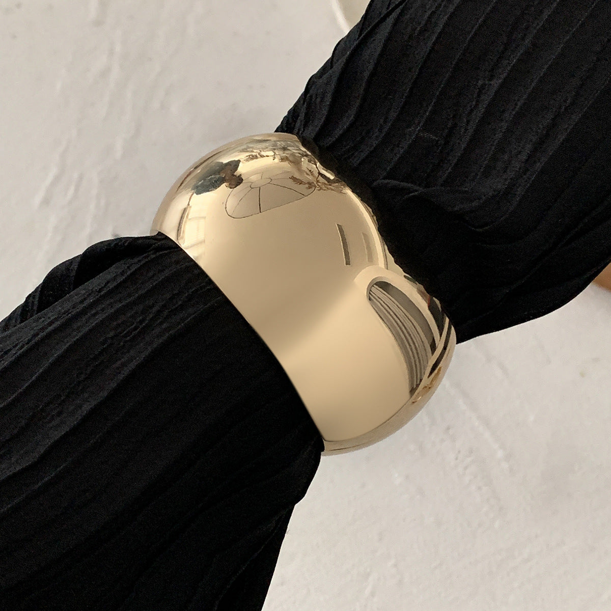 Planderful Vienna Verve Statement Bracelet For Women With Geometric Spring Buckle Bold Glossy Wide Cuff