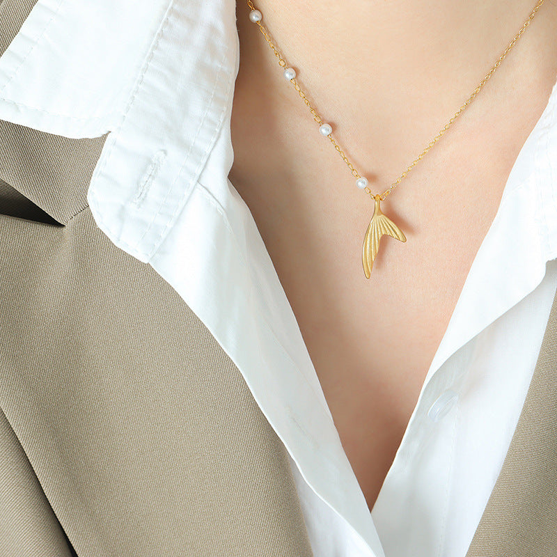 Elegant Mermaid Tail Pendant Necklace with Imitation Pearl - Gold-Plated Beauty