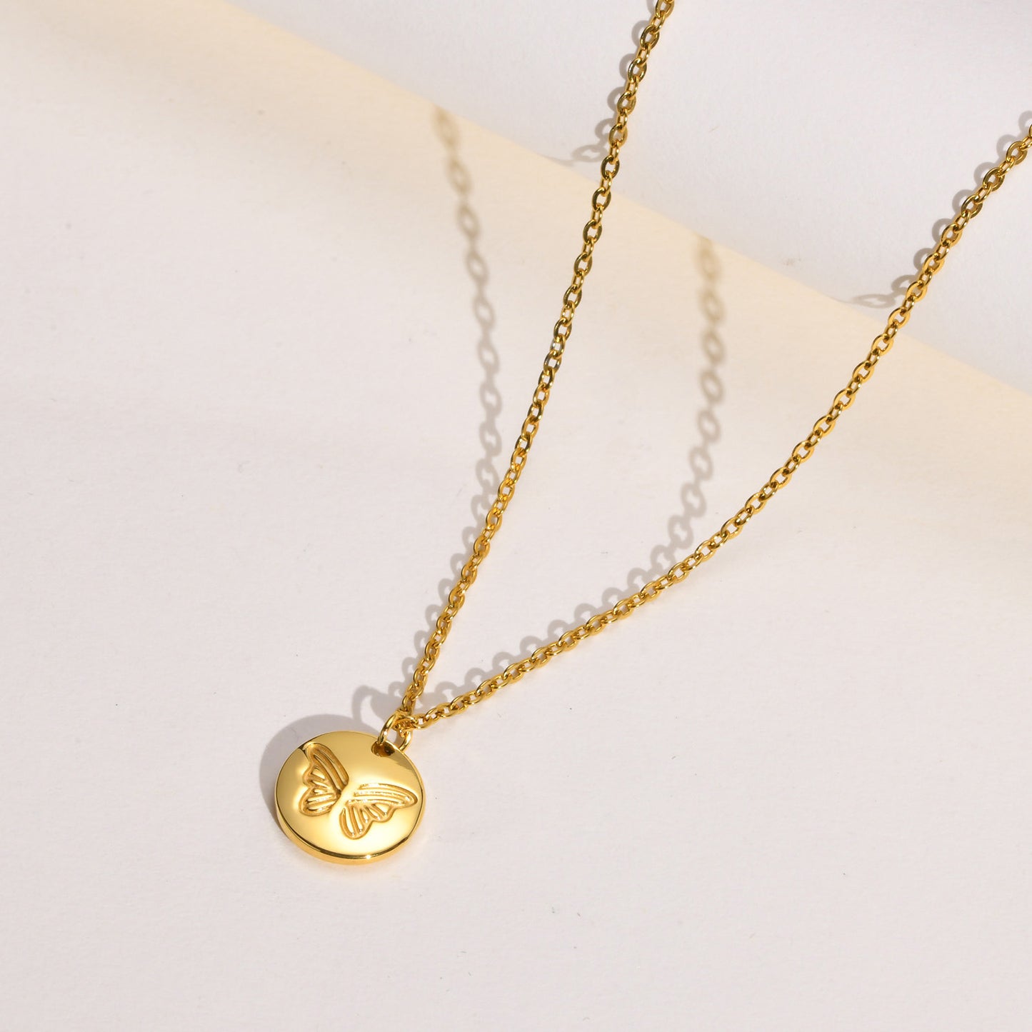 Stainless Steel Round Butterfly Necklace for Golden Woman