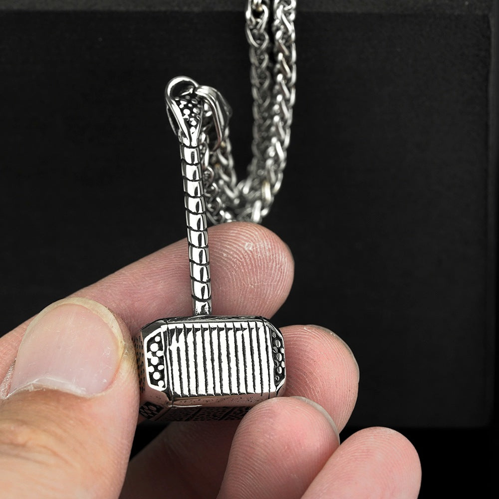 European and American Jewelry Stainless Steel Men's Pendant Necklace Retro Quake Pendant