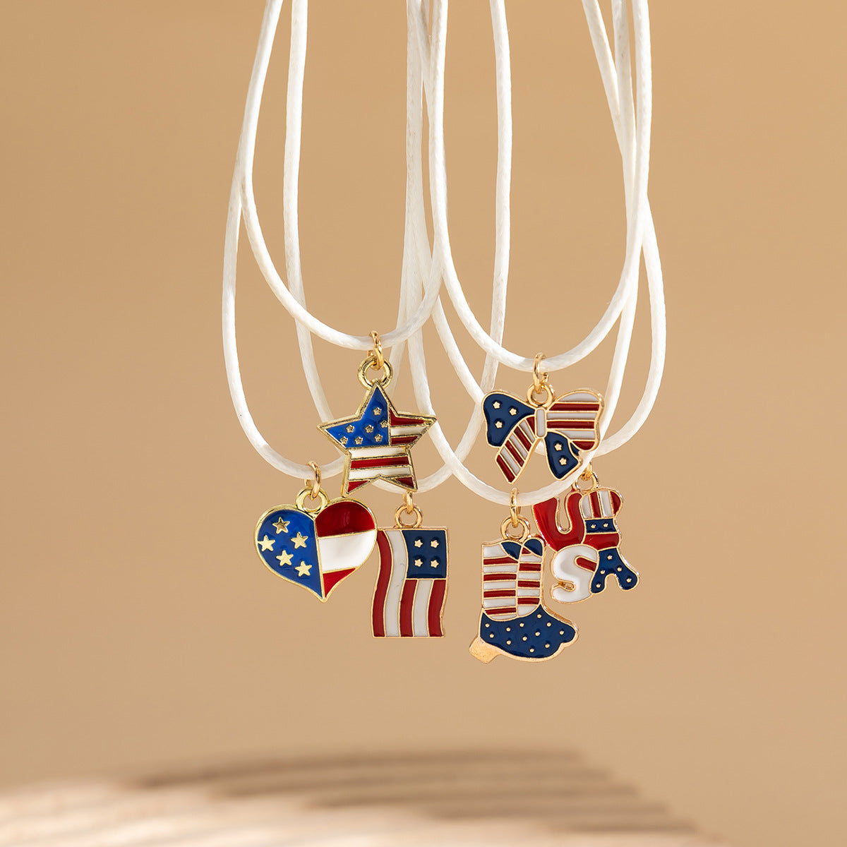 Love Star Flag Contrast Necklace with Bow Design for Women