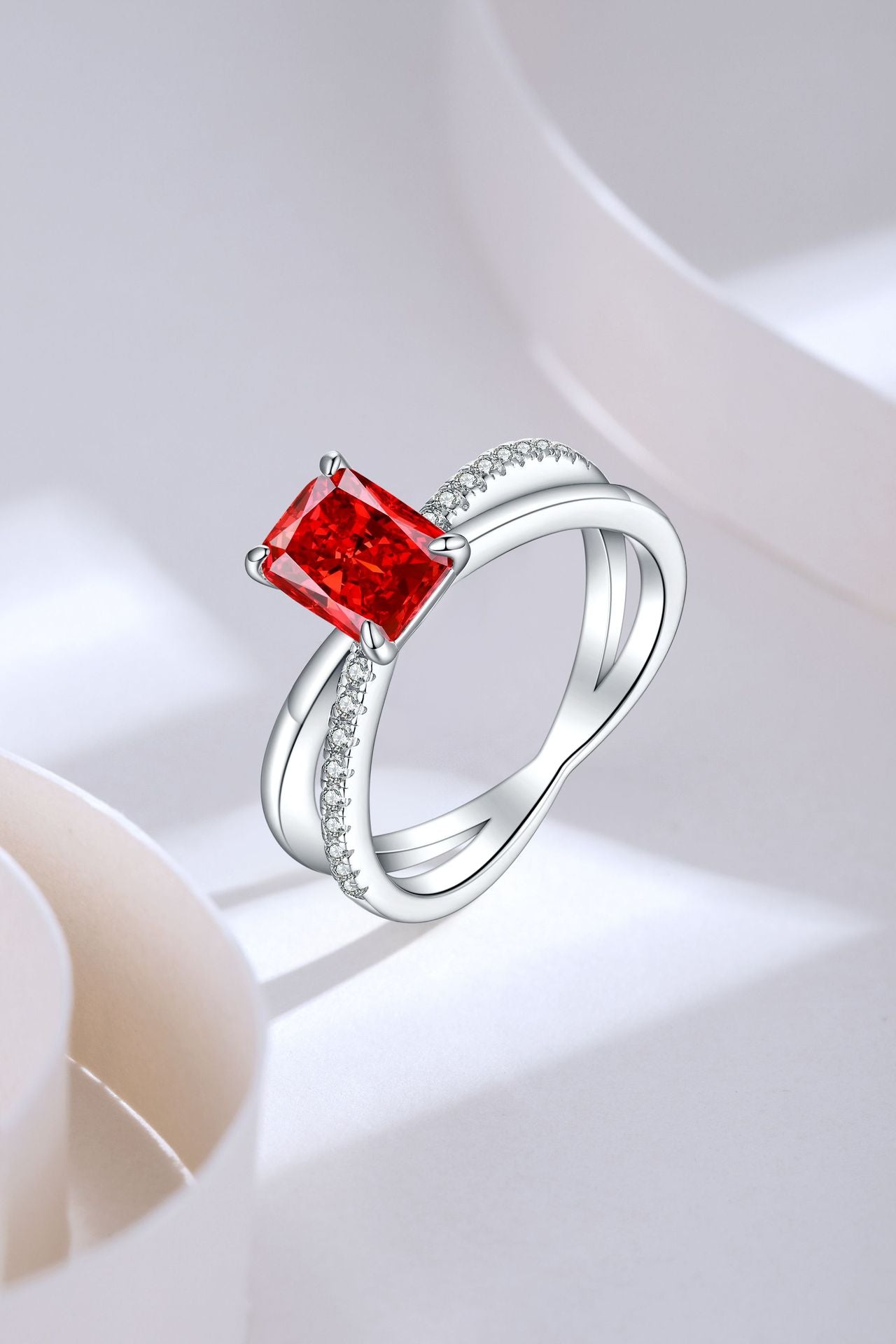 European and American 925 Sterling Silver 1.5ct Zircon Ring