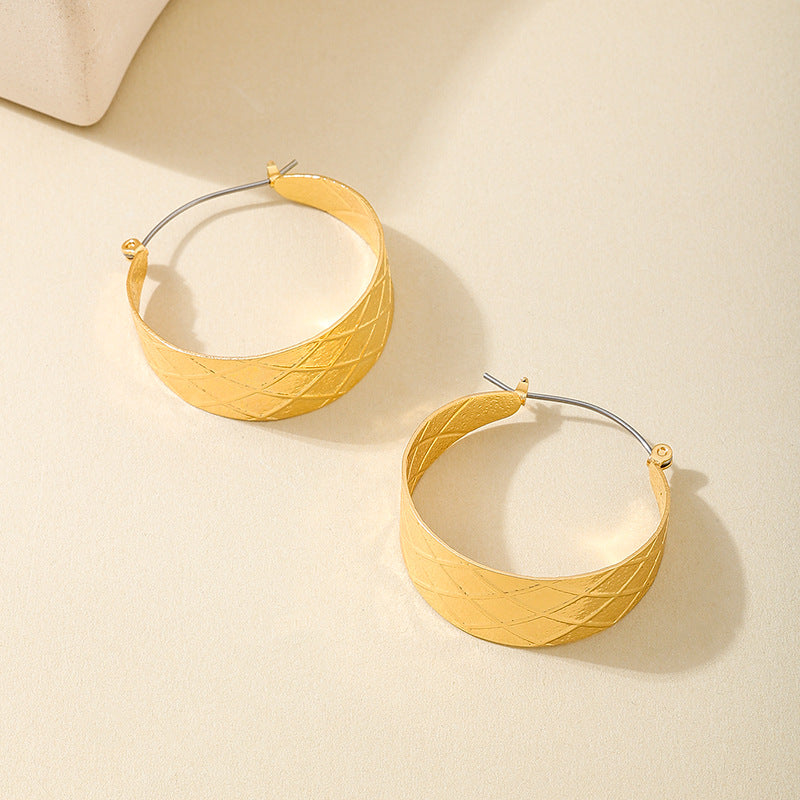 Planderful Vienna Verve Earrings – Fashionable Metal Wide-Faced Design