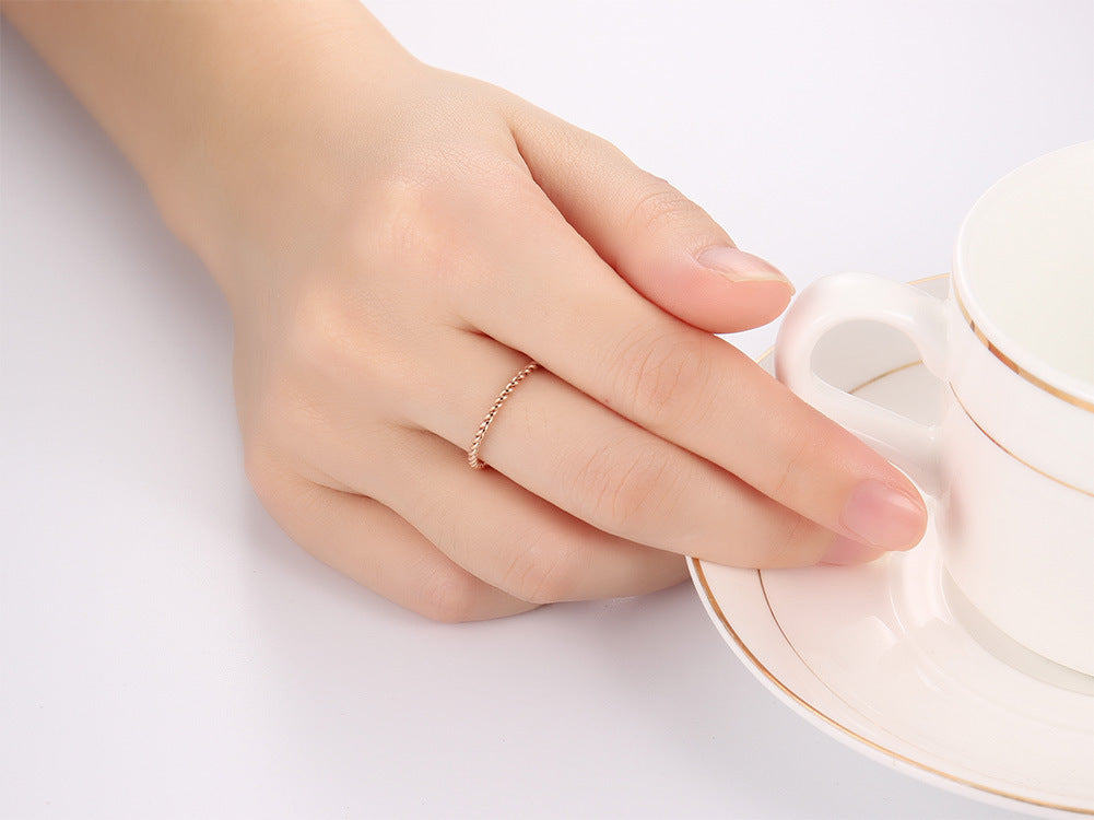 Jewelry 18K Gold Japan and Korea Titanium Steel Twisted Ring