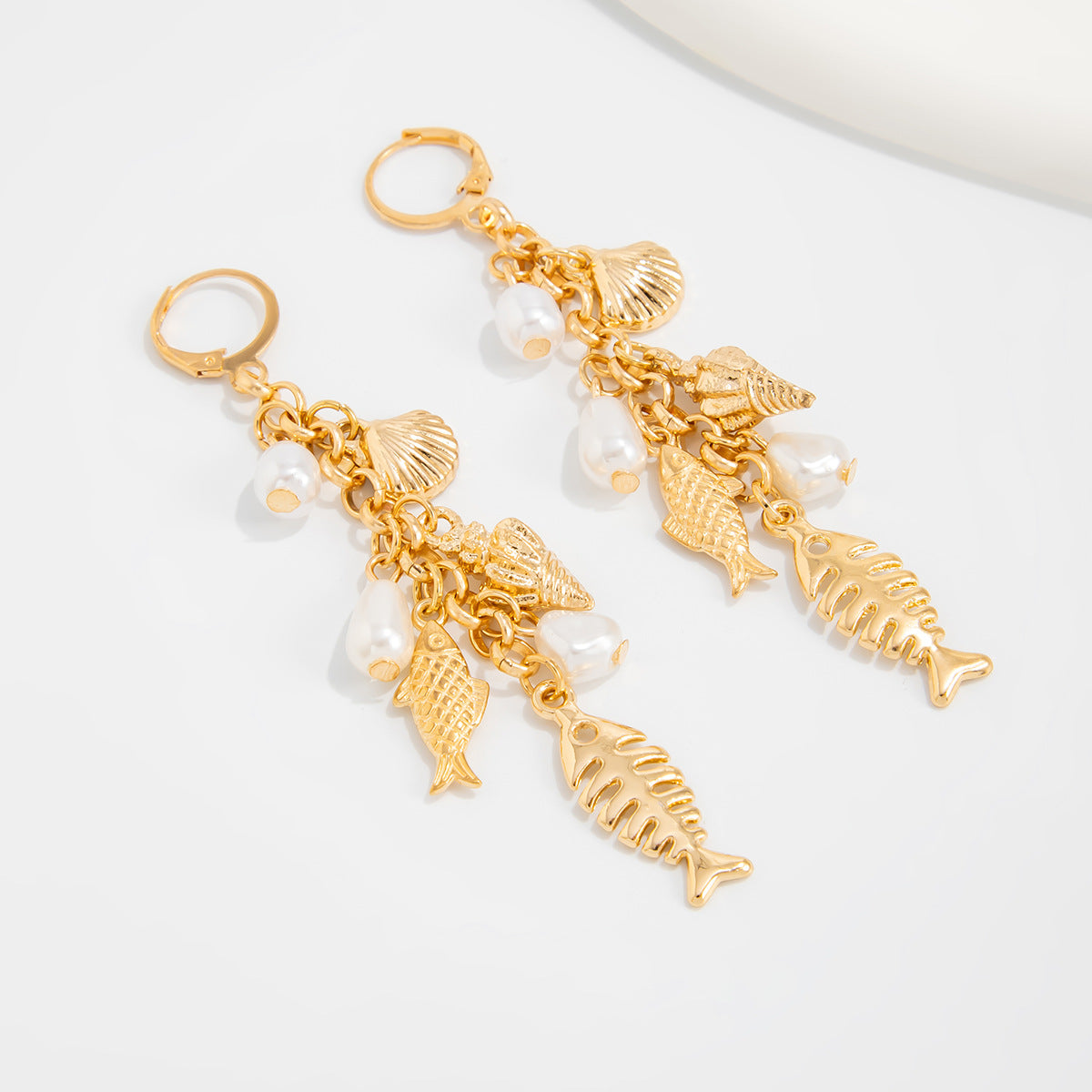 Planderful Vienna Verve Earrings – Personalized Alloy Wavy Fishtail Design