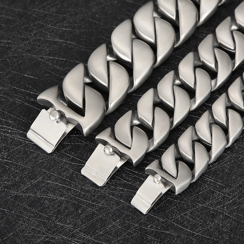 Trend Bone Buckle Necklace Decoration, Simple And Encrypted Sand Surface Cuban Chain Titanium