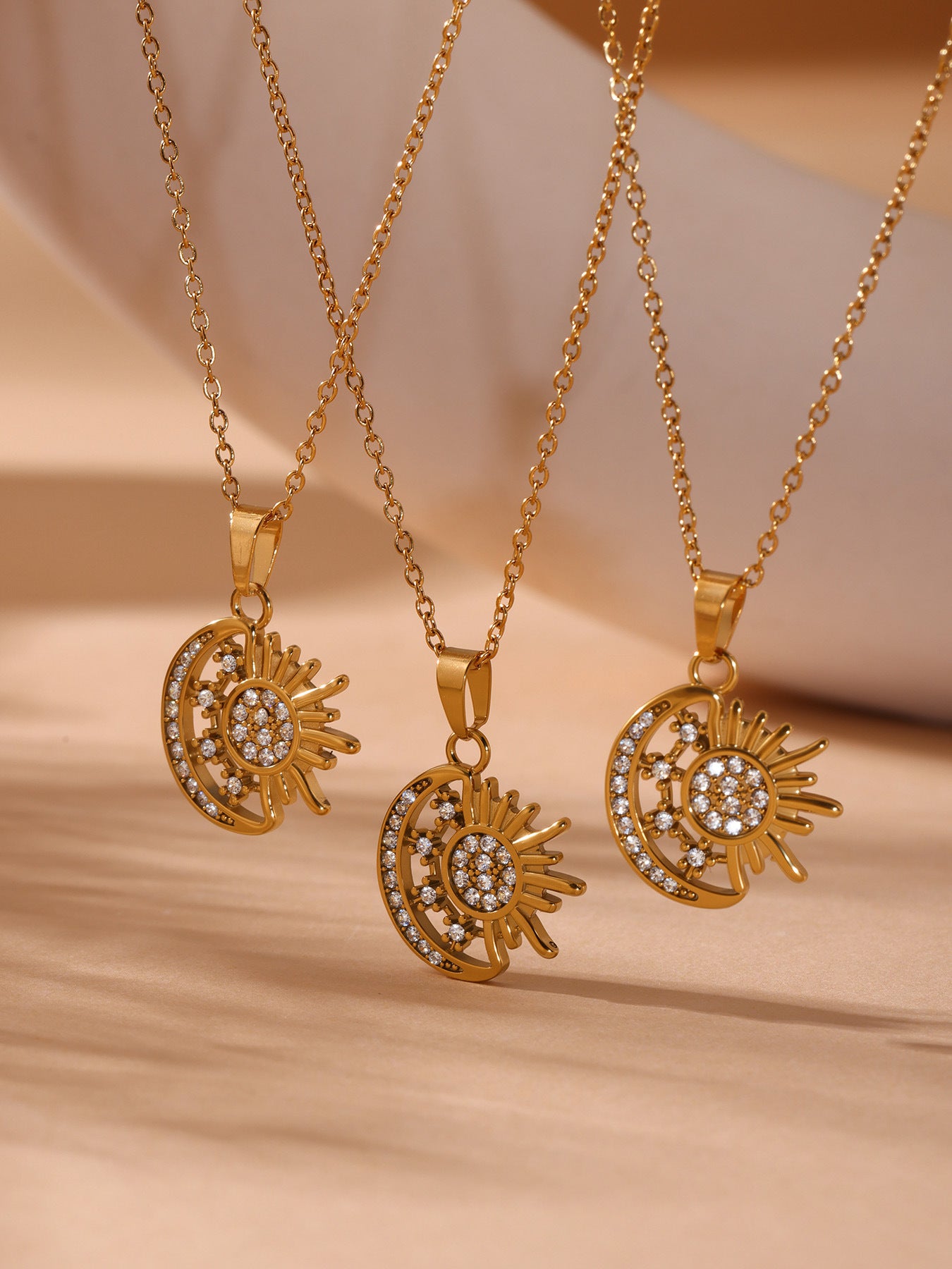 Planderful Sun Moon Pendant Necklace Women Gold Plated