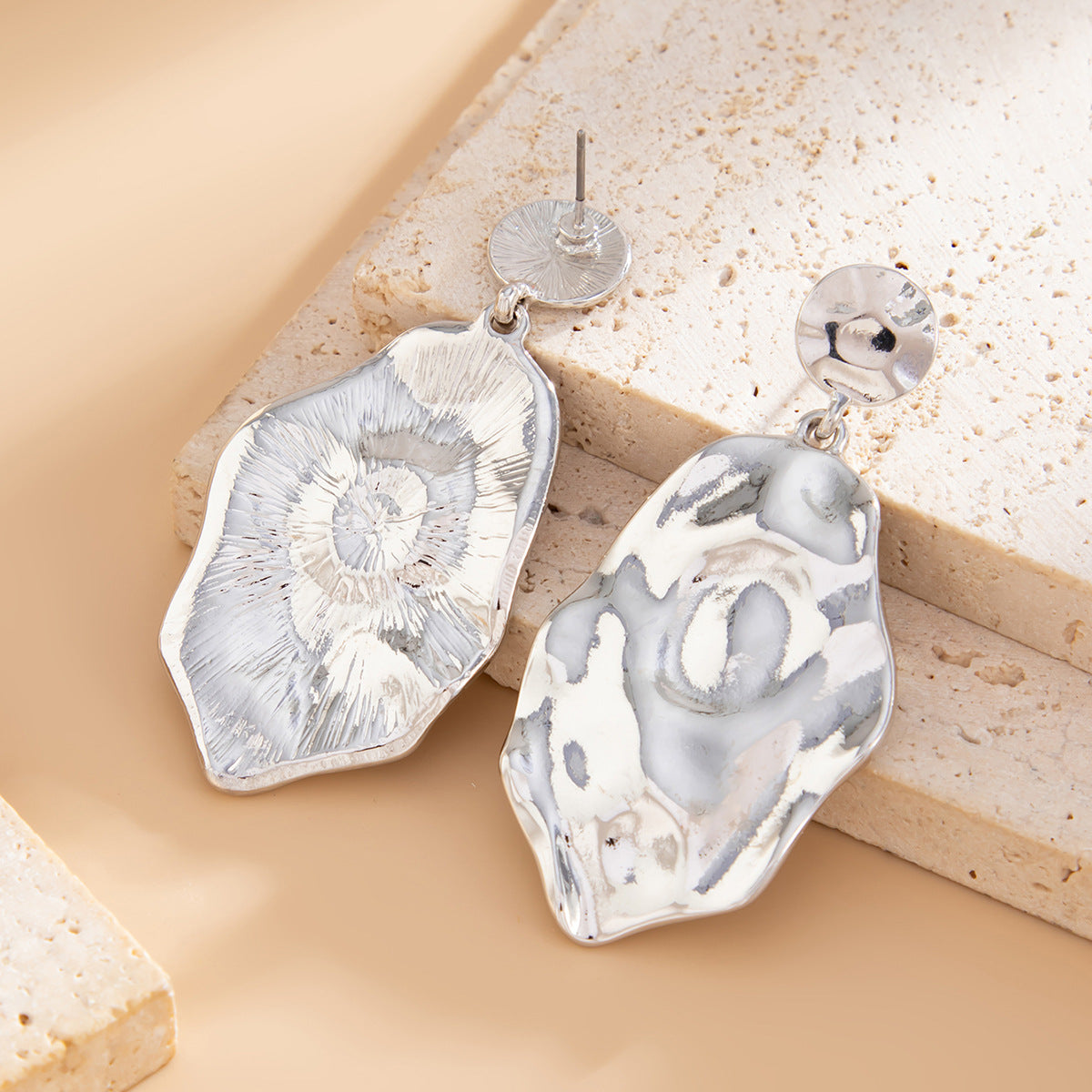 Planderful Vienna Verve Earrings – Elegant Sunflower Design