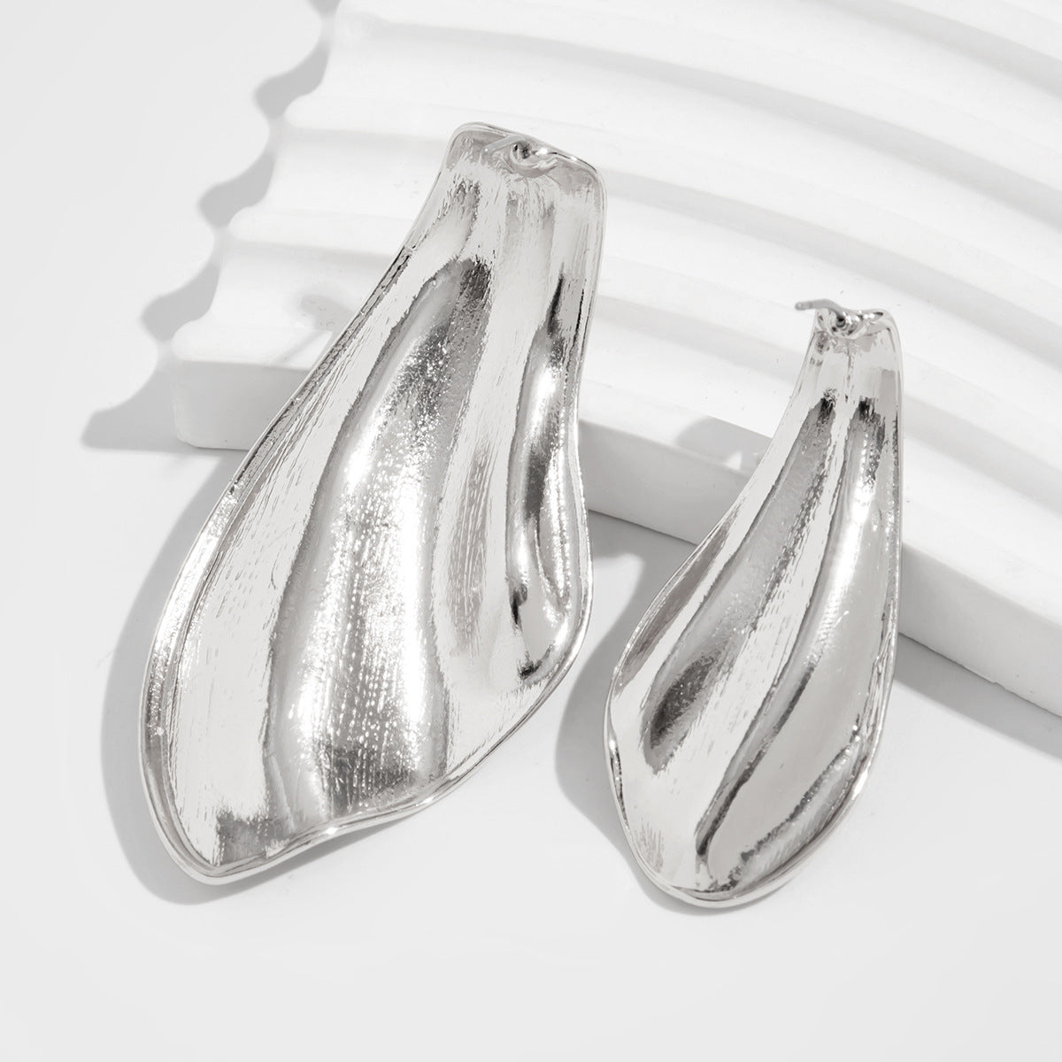 Planderful Vienna Verve Earrings – Exaggerated Asymmetrical Flower Design