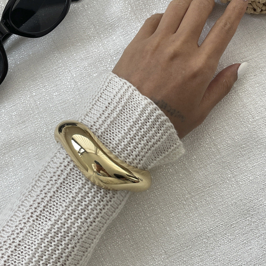 Planderful Vienna Verve Bracelet – Exaggerated Glossy Design