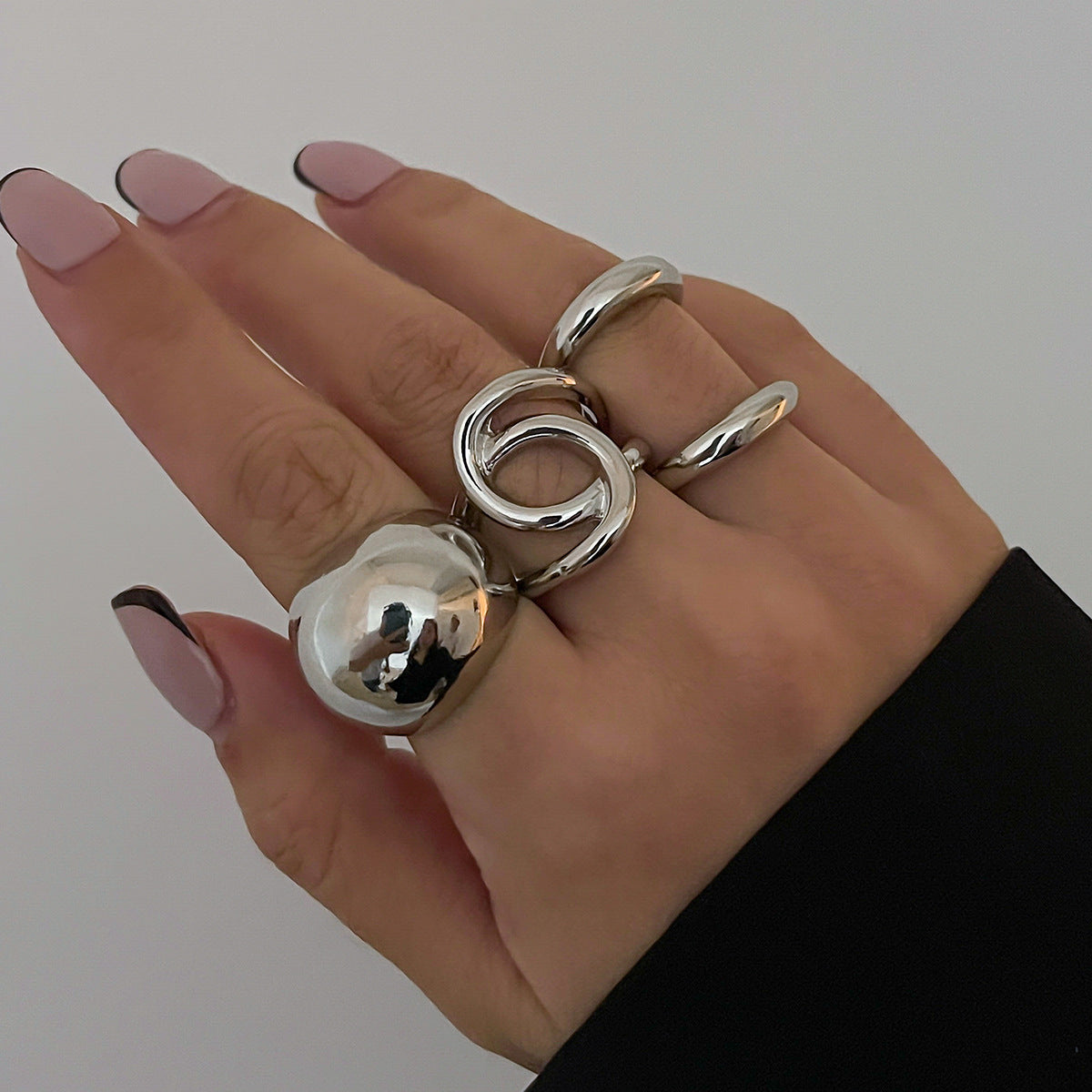 Planderful Vienna Verve Ring Set – Exaggerated Baroque Design