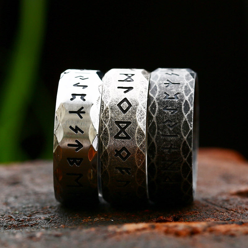 Chic Unisex Titanium Steel Rings - Korean-Inspired Retro Jewelry for Modern Fashion