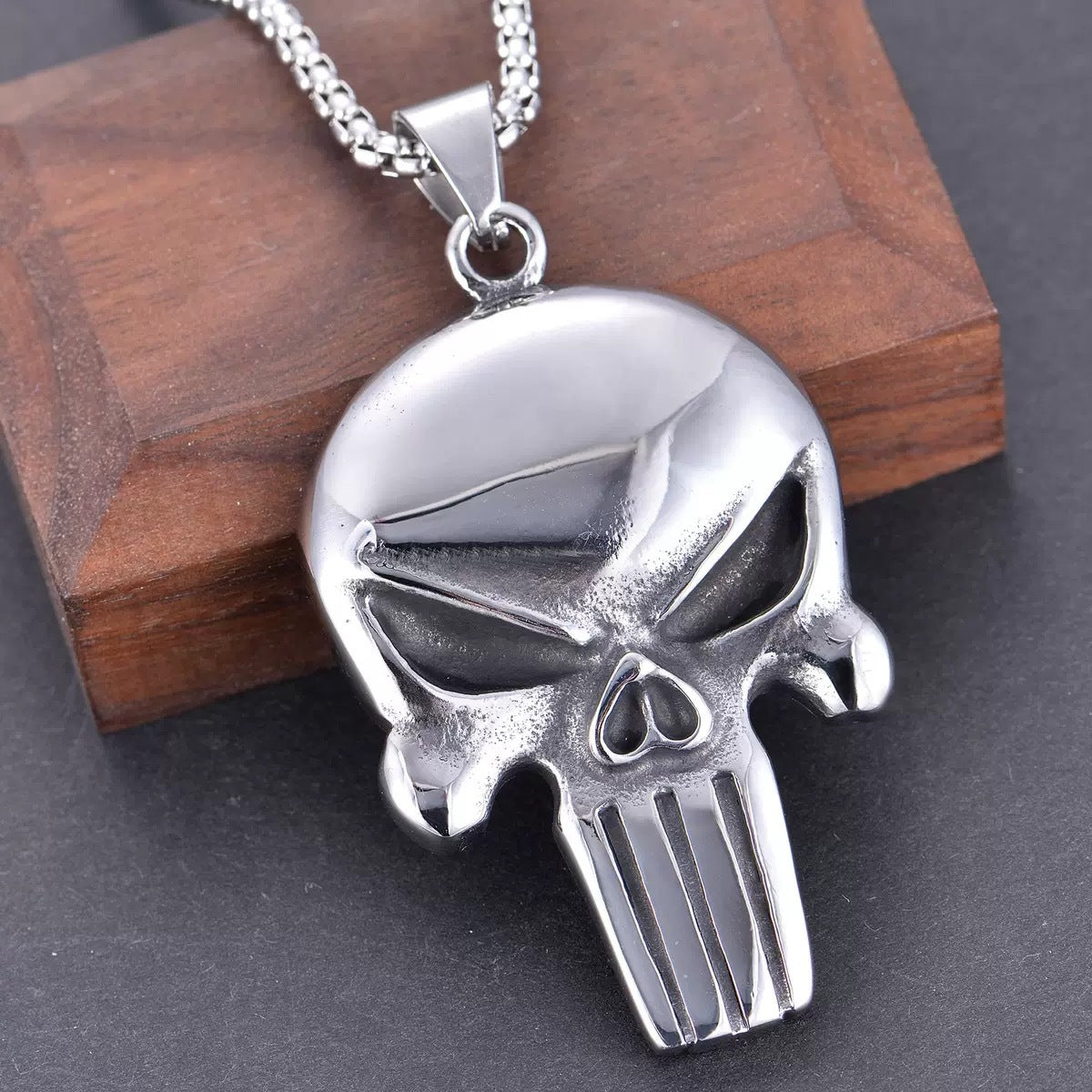 1. Planderful Skull Mask Necklace Titanium Steel Unisex Jewelry Bold Hip Hop Style Gift