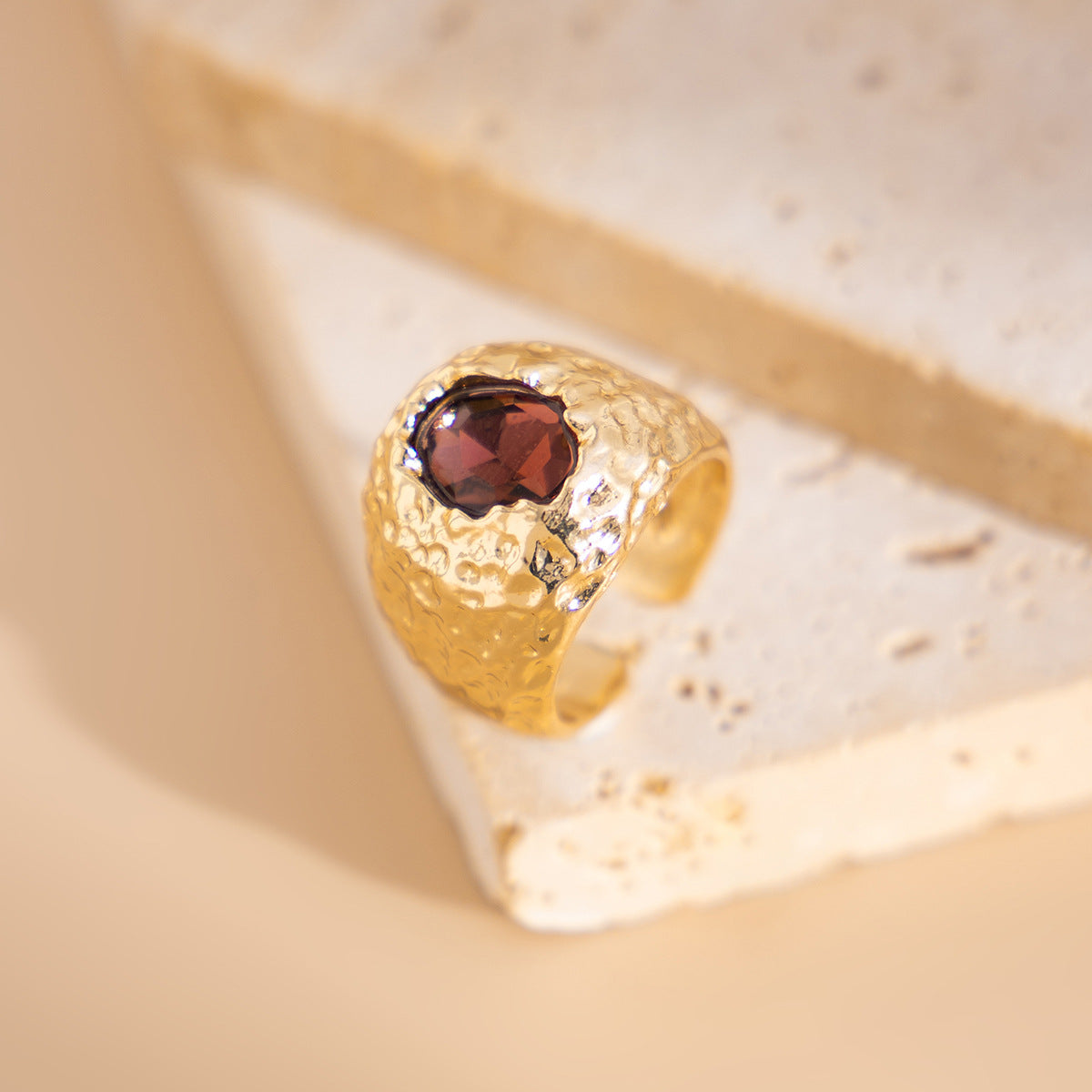 Planderful Vienna Verve Ring – Exaggerated Punk Geometric Design
