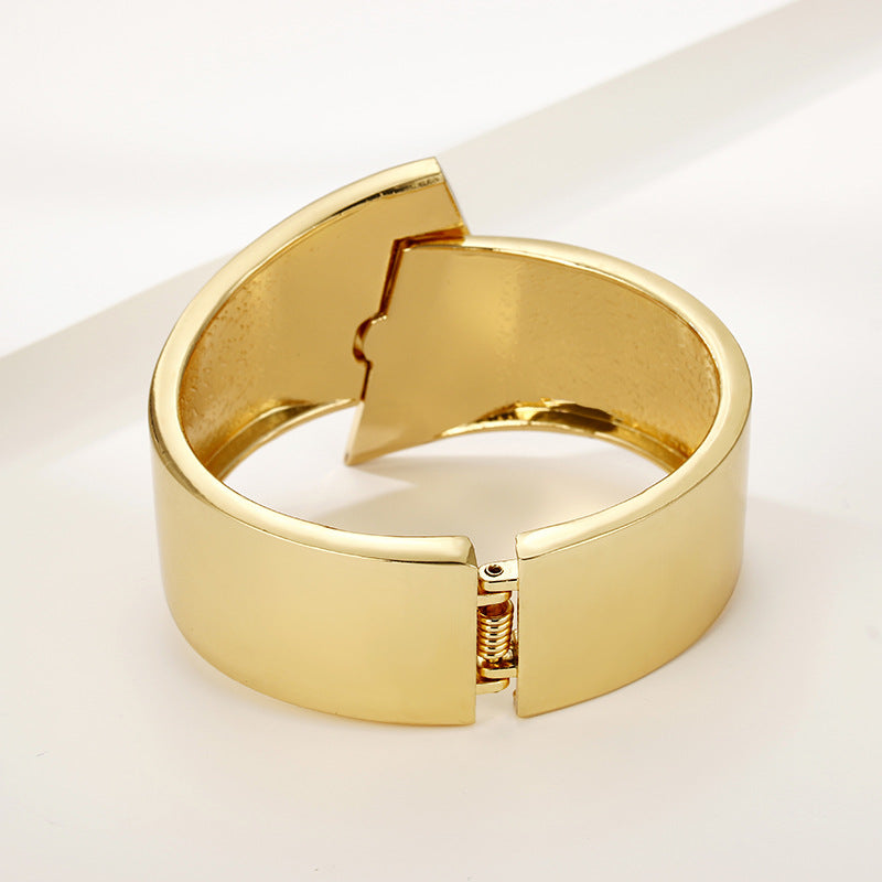 Elegant Gold Rose Gold Bracelet from the Vienna Verve Collection