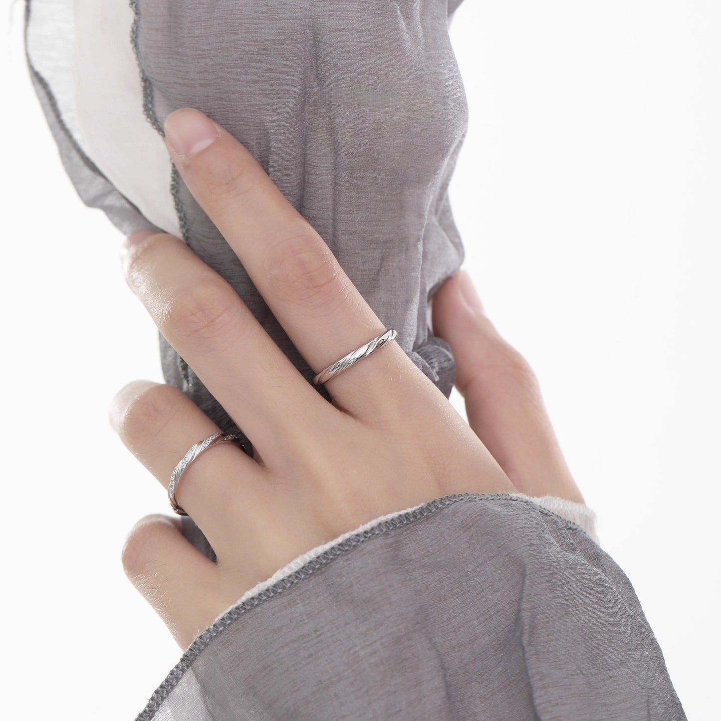 Planderful Mobius Ring For Women Sterling Silver Adjustable High End Design Gift For Couples