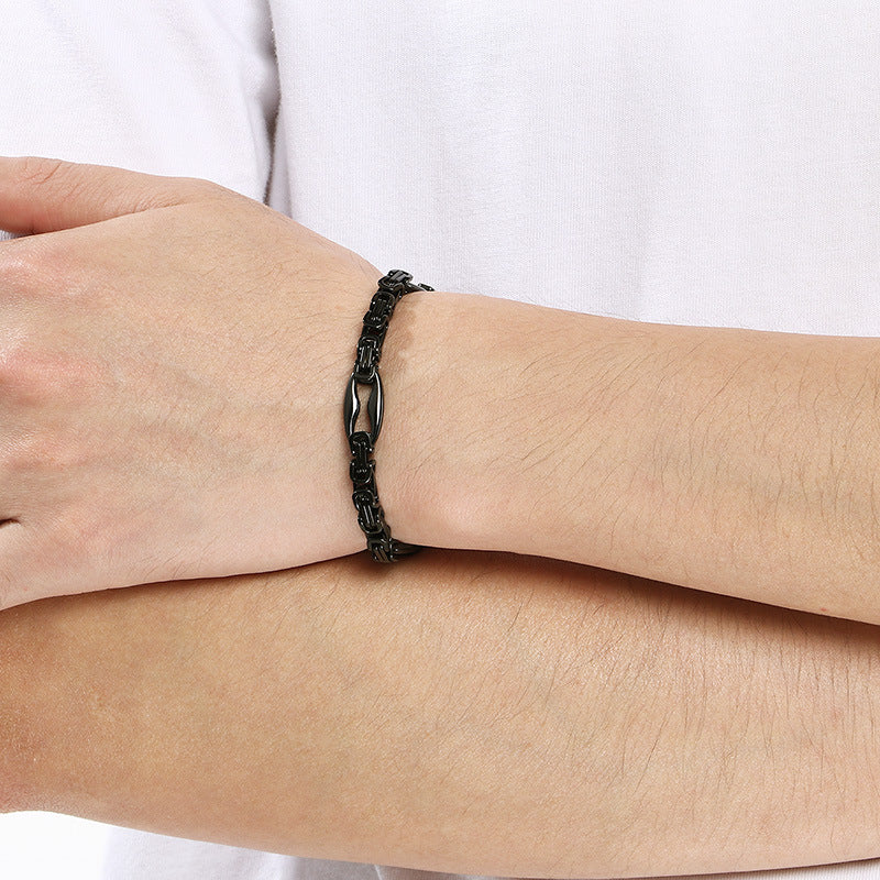 Lip Chain – Byzantine Emperor Chain Layered Pig Nose Titanium Steel Bracelet