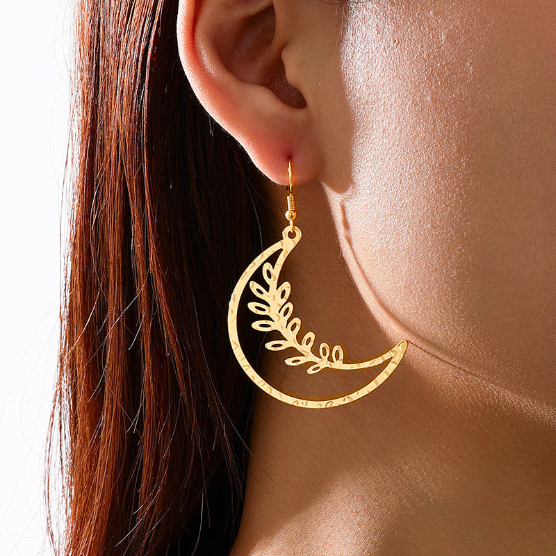 Planderful Vienna Verve Earrings – Stylish Star and Moon Design
