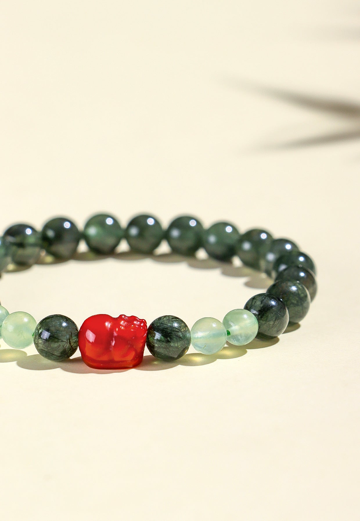 Planderful Fortune's Favor Bracelet – Elegant Natural Greenhair Grape Stone Design