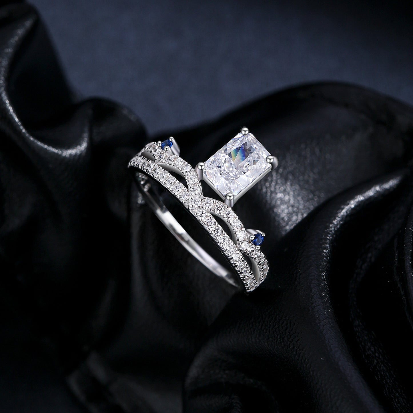 Planderful Everyday Genie Ring – Stunning Zircon Crown Design