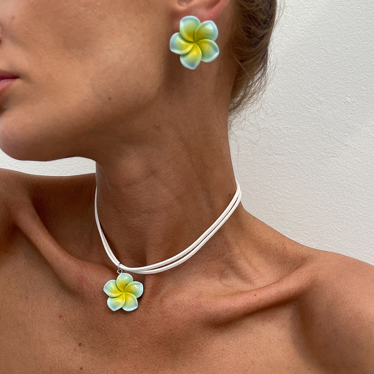 Planderful Vienna Verve Necklace and Earrings Set – Sweet Dopamine Color Floral Design