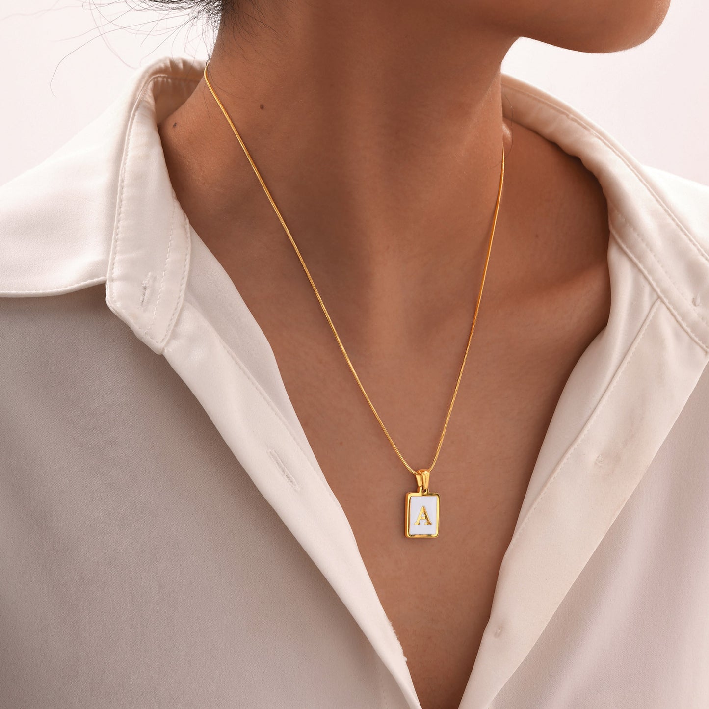 European And American Stainless Steel Gold Letter Pendant Necklace Women