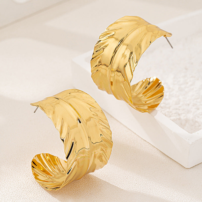 Planderful Vienna Verve Earrings – Exaggerated Metal C-Shaped Leaf Design