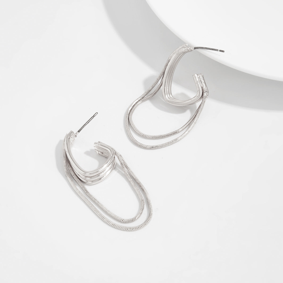 Planderful Vienna Verve Fringed Chain Earrings Irregular Pleated Geometric Statement Jewelry For Fashion Forward Women