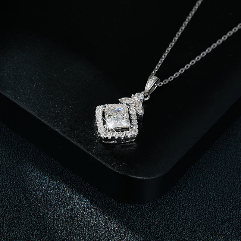 Planderful Moissanite Pendant Princess Cut Silver Women
