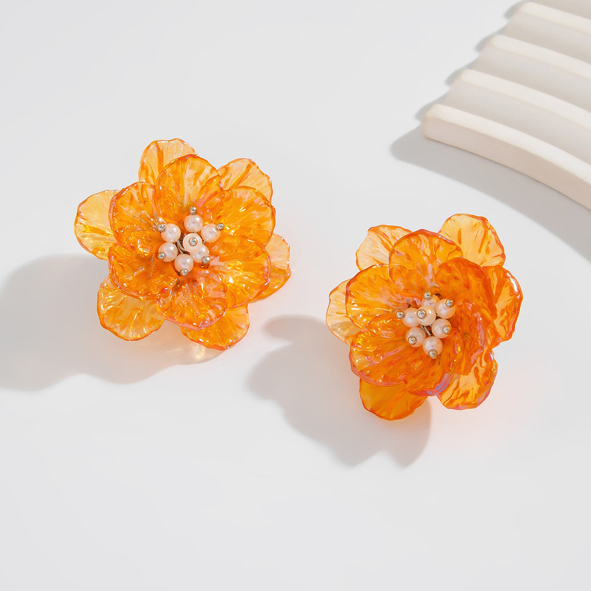 Planderful Vienna Verve 3D Flower Stud Earrings For Women Translucent Color Fantasy Statement Imitation Pearl