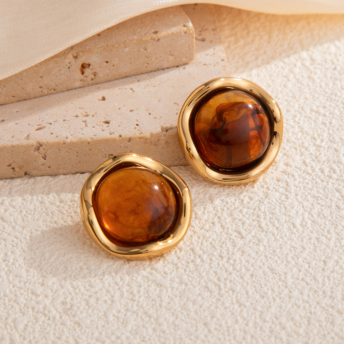 Planderful Elegant Versatile Stainless Steel Stud Earrings With Gold Edge And Wavy Round Look For Everyday Women