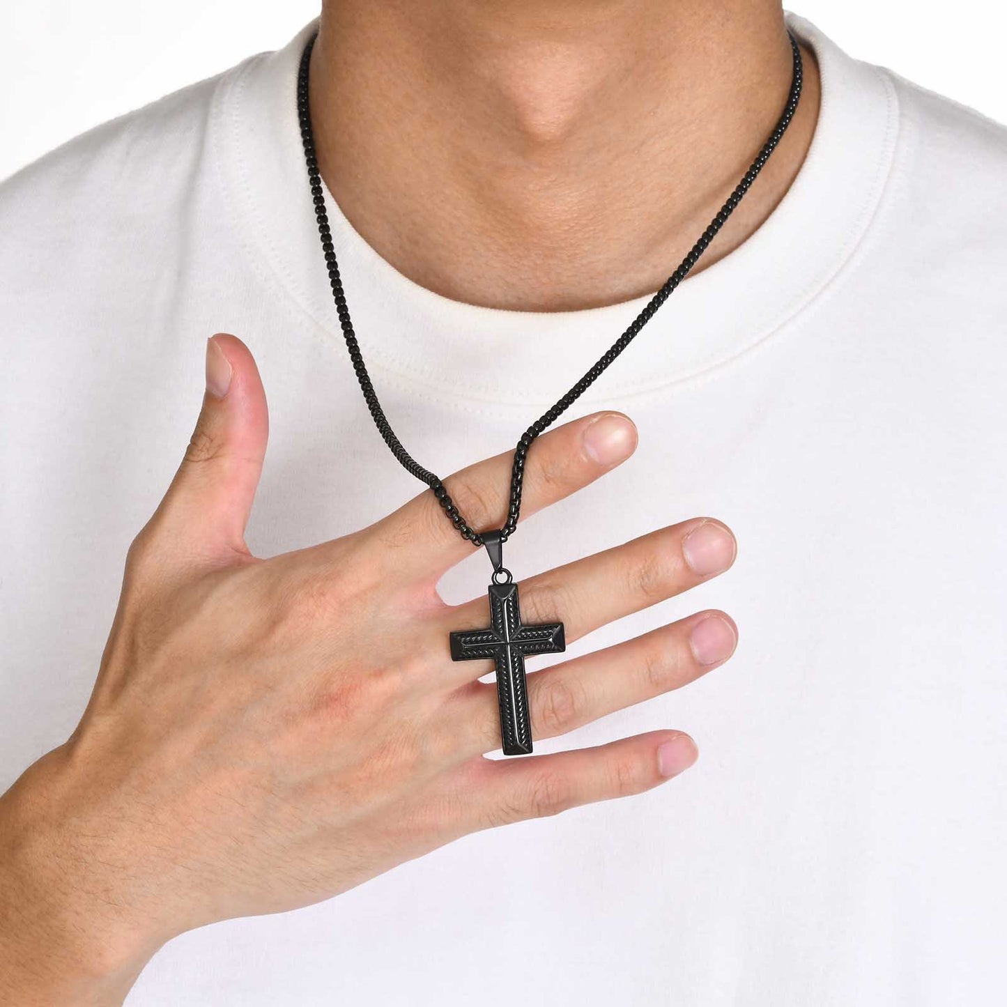 1. Planderful Cross Pendant Necklace in Titanium Steel for Everyday Style Gift Idea Unisex