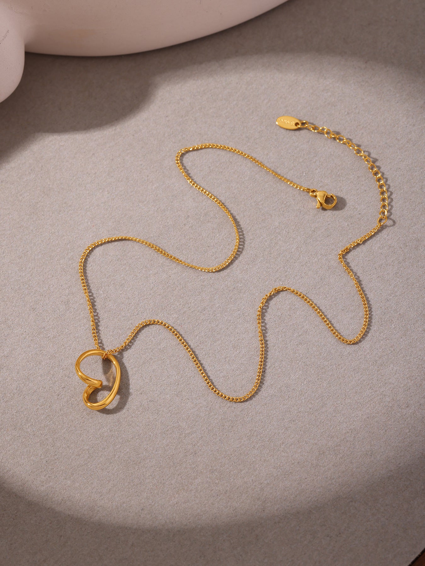 Planderful Hollow Irregular Love Necklace Women 18K Gold