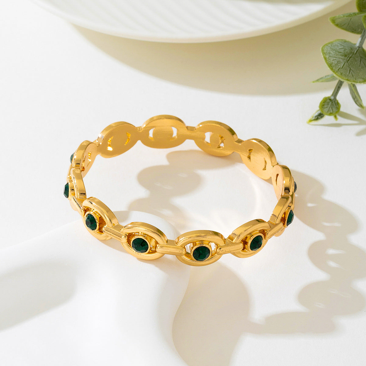 Planderful Vienna Verve Bracelet – Stylish Retro Metal Ring with Black Eye Gem