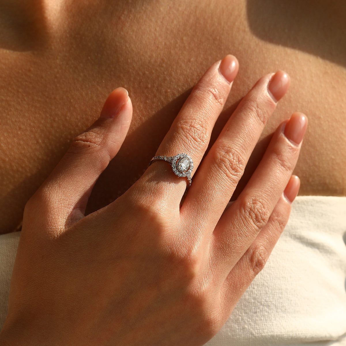 S925 Sterling Silver Oval Moissanite Statement Ring