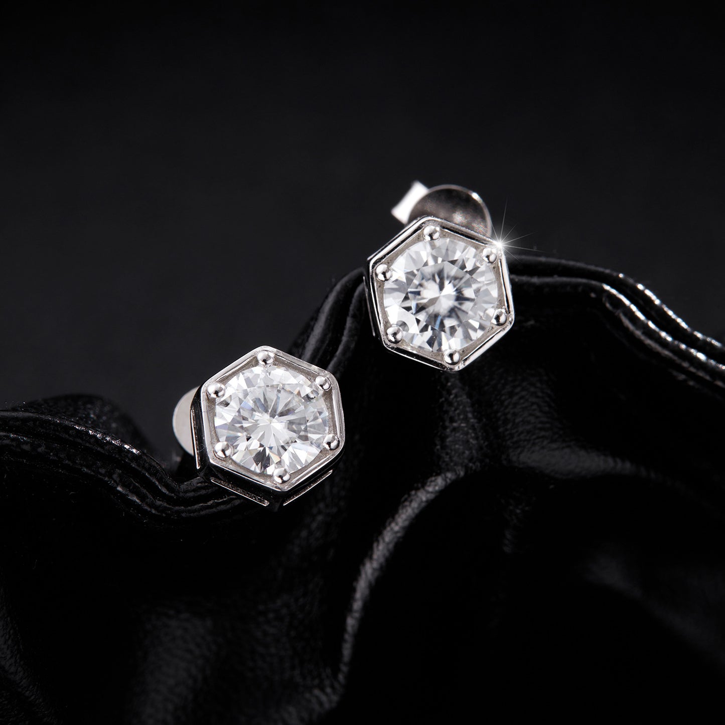 Planderful Moissanite Sparkling Earrings – Luxurious Hexagonal Design