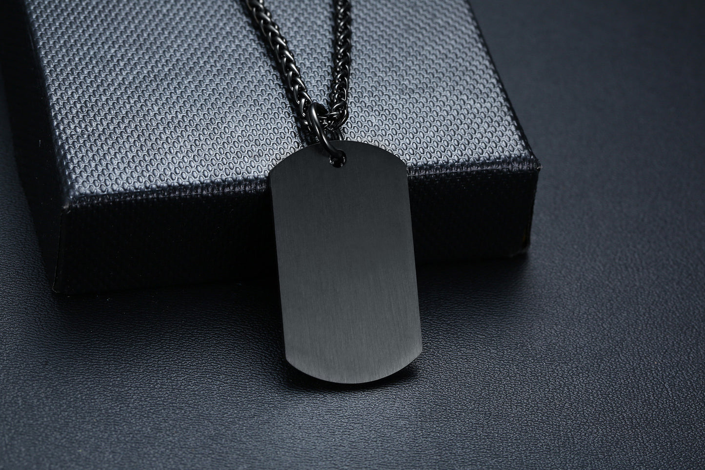 Spring And Summer New Products Simple Medical Logo Tag Pendant