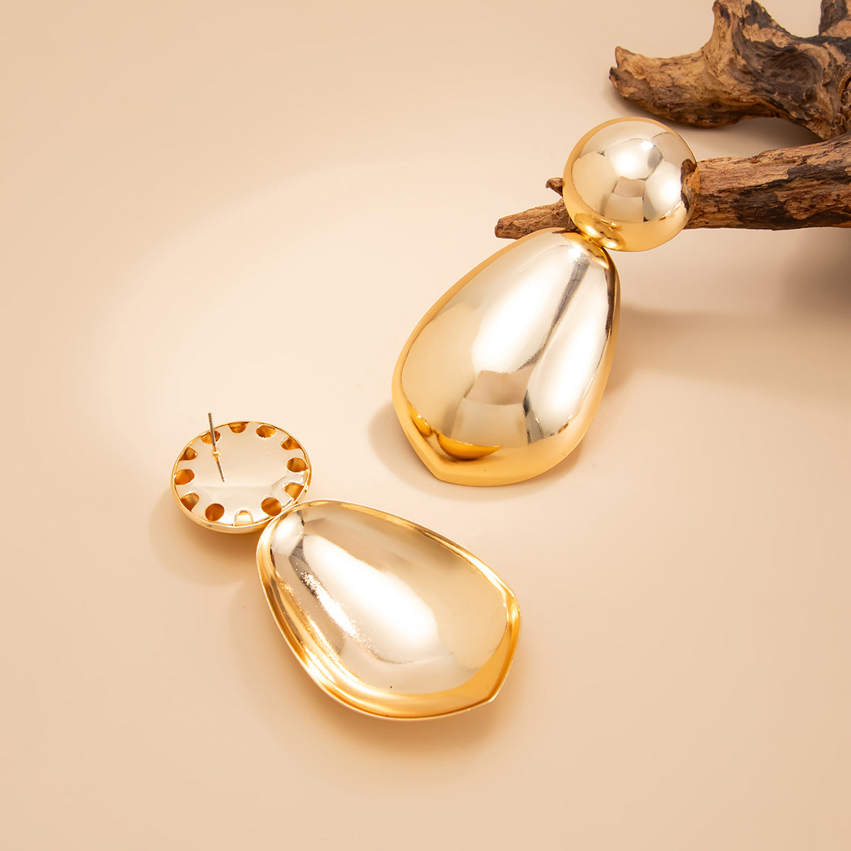 Planderful Vienna Verve Geometric Statement Earrings for Women Irregular Pleated Metal Jewelry