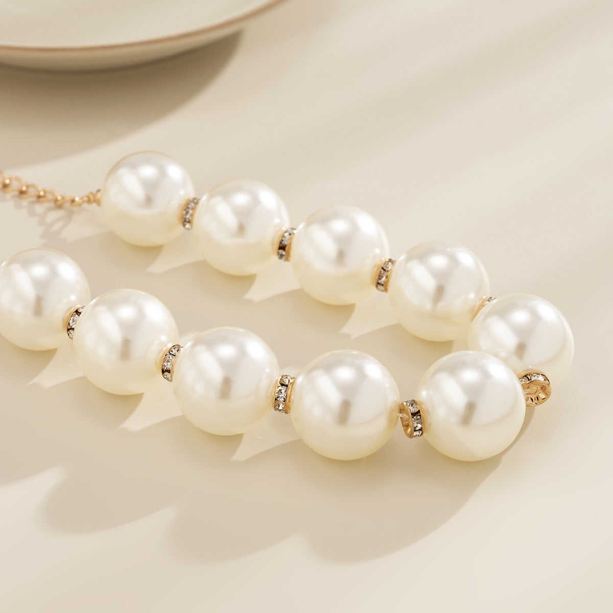 Planderful Vienna Verve Beaded Metal Necklace With Imitation Pearls And Rhinestones For Women Statement Jewelry