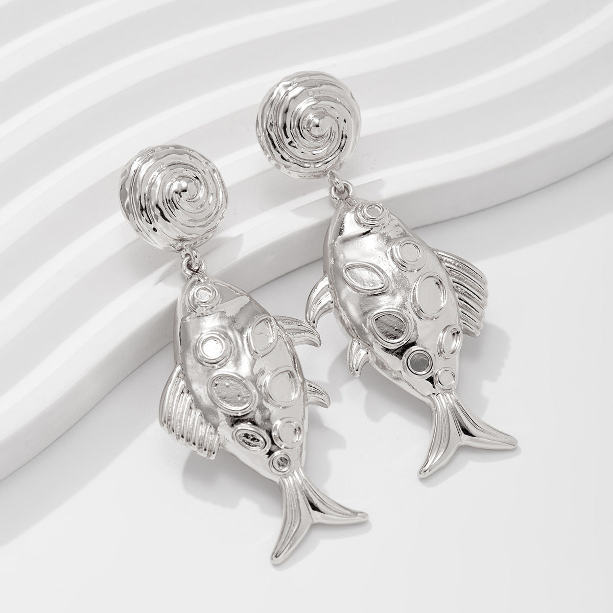 Planderful Vienna Verve Earrings – Pastoral Beach-Inspired Design