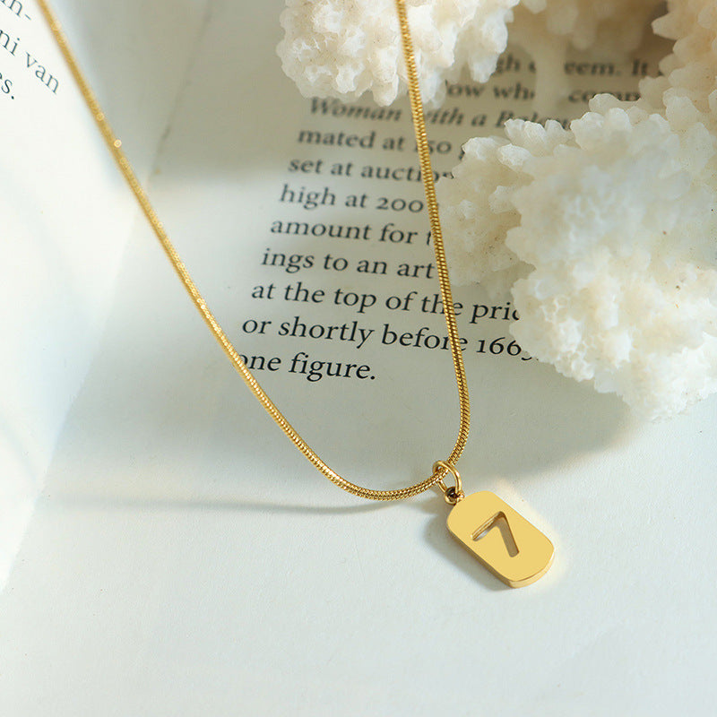 Lucky 7 Tag Snake Bone Chain Clavicle Necklace - Niche Design in Plated 18K Gold, European and American Style